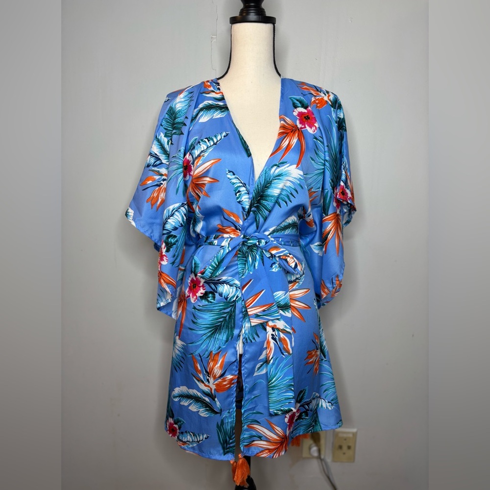 America and beyond  kimono Floral tropical swim cover robe beach vacation medium